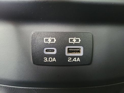 Used 2023 Subaru Outback Premium AWD/4WD image 15