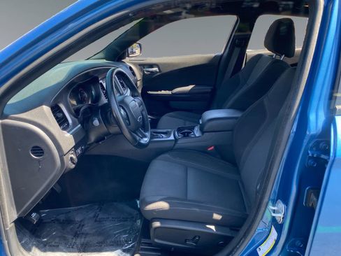 Used 2021 Dodge Charger SXT w/ Blacktop Package RWD image 9