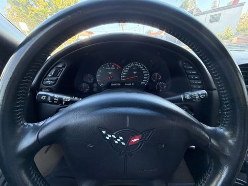 Used 2004 Chevrolet Corvette w/ Preferred Equipment Group image 23