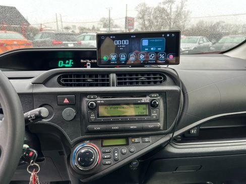 Used 2012 Toyota Prius C One image 12