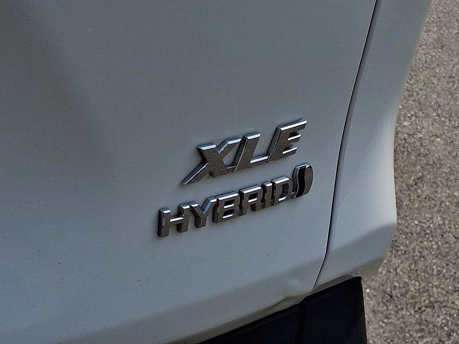 Used 2024 Toyota RAV4 XLE w/ Convenience Package AWD/4WD image 30