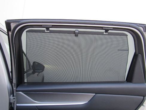 Used 2025 MAZDA CX-90 3.3 Turbo w/ Preferred Package image 26