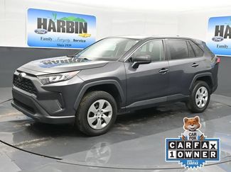 Used 2022 Toyota RAV4 LE FWD video 1