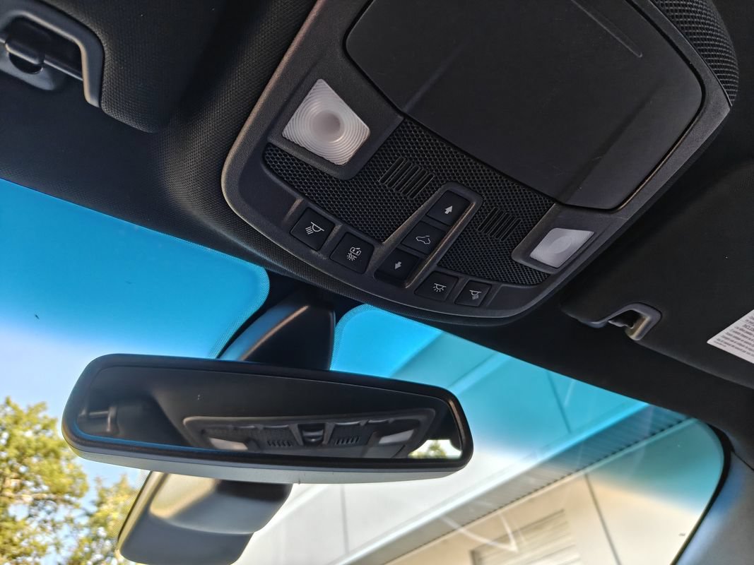 Used 2018 Lincoln MKZ Reserve w/ Technology Package FWD image 35