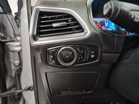 Used 2024 Ford Edge Titanium AWD/4WD image 22