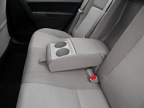 Used 2016 Toyota Corolla LE FWD image 35