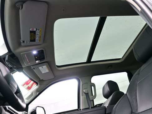 Used 2024 Toyota Tundra Limited image 18