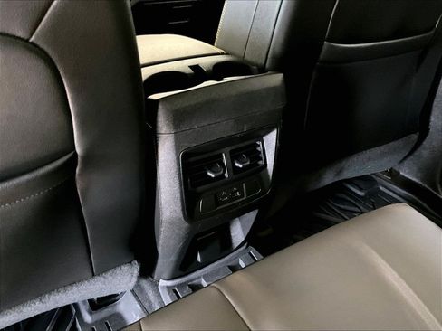 Used 2023 Chevrolet Colorado ZR2 w/ ZR2 Convenience Package III AWD/4WD image 27