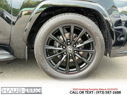 Used 2023 Lexus LX 600 F Sport w/ Accessory Package (Z1) AWD/4WD image 18
