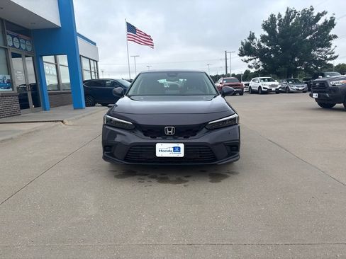Used 2023 Honda Civic EX-L image 2