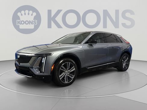 Used 2024 Cadillac Lyriq Luxury AWD/4WD image 1