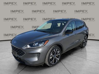 Used 2022 Ford Escape SE w/ SE Sport Appearance Package