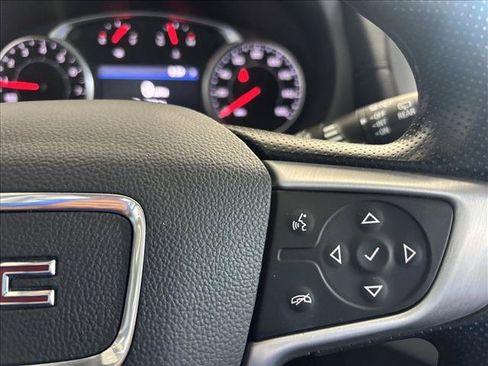 Used 2022 GMC Terrain SLE w/ Driver Convenience Package FWD image 19