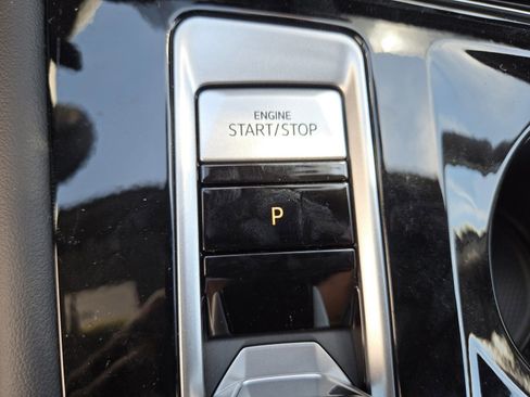 New 2024 Volkswagen Atlas Cross Sport SEL Premium R-Line AWD/4WD image 15