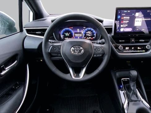 Used 2026 Toyota Corolla XSE FWD image 6