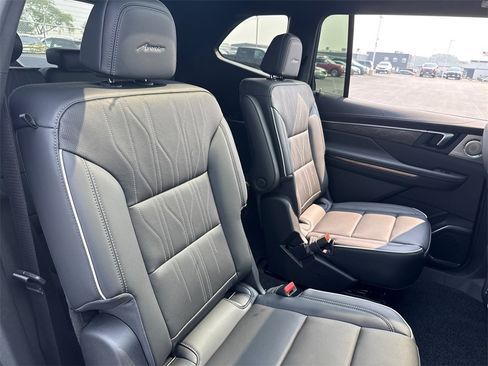 New 2026 Buick Enclave Avenir w/ Super Cruise Package image 38