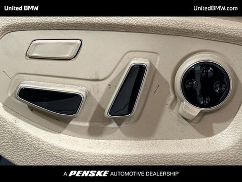 Used 2015 Hyundai Genesis 3.8 w/ Option Group 04 image 4