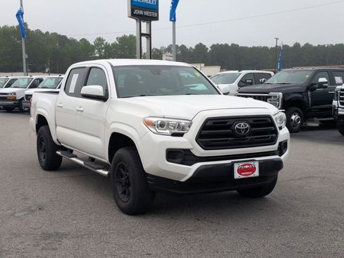 Used 2019 Toyota Tacoma SR w/ SR Convenience Package AWD/4WD image 2