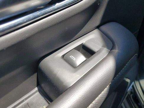 Used 2022 GMC Yukon AT4 image 12