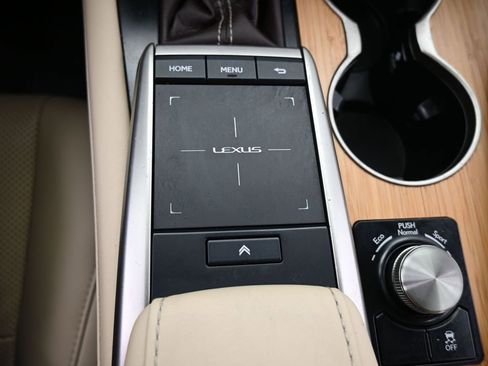 Used 2020 Lexus RX 350L FWD w/ Premium Package image 30