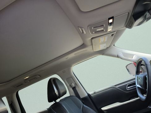 Used 2025 INFINITI QX80 Sensory AWD/4WD image 29