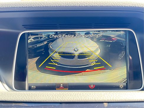 Used 2016 Mercedes-Benz E 250 Sedan image 32