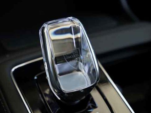 Used 2025 Volvo XC90 T8 Plus w/ Protection Package Premier AWD/4WD image 21