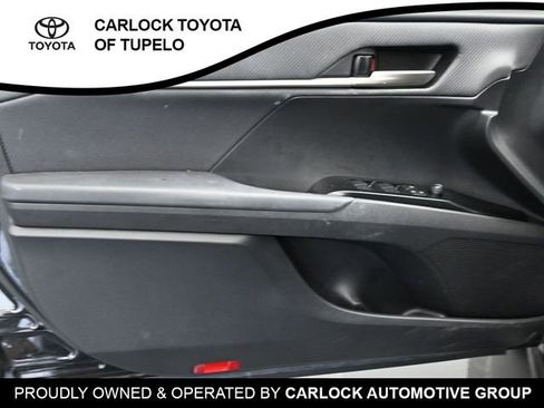 Used 2025 Toyota Camry SE w/ Convenience Package image 21