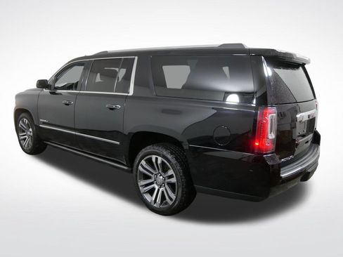Used 2018 GMC Yukon XL Denali w/ Denali Ultimate Package AWD/4WD image 7