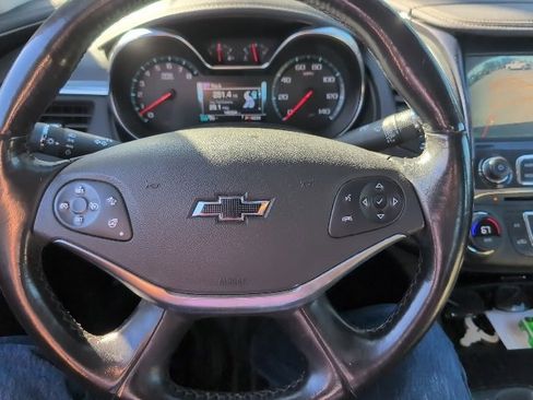 Used 2017 Chevrolet Impala Premier w/ Enhanced Convenience Package image 6