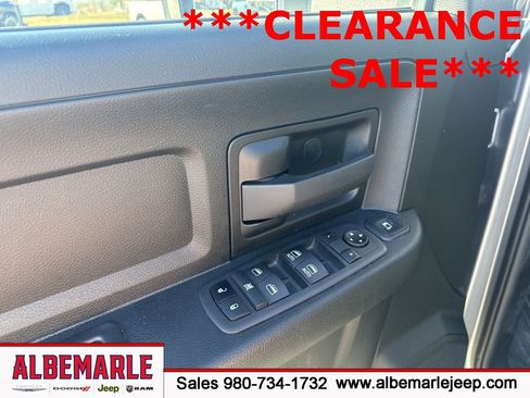 Used 2024 RAM 2500 Tradesman w/ Chrome Appearance Group image 14