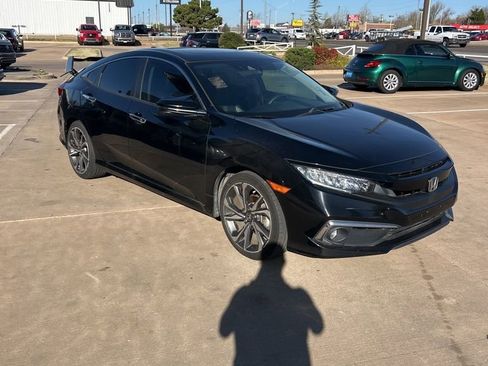 Used 2020 Honda Civic Touring image 3