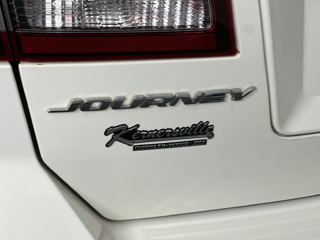 Used 2020 Dodge Journey Crossroad FWD image 29