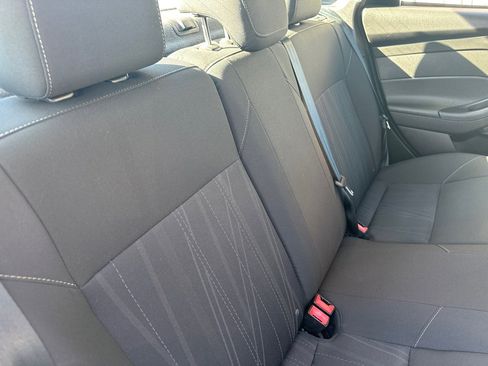 Used 2016 Ford Focus SE image 14