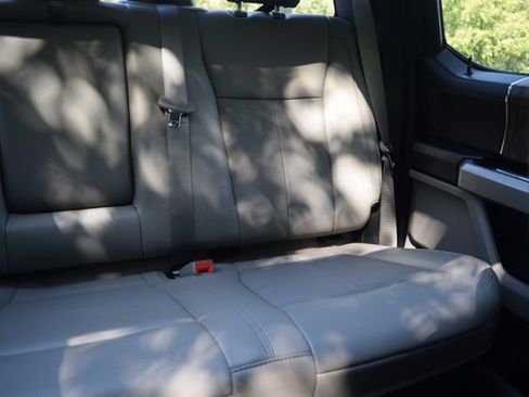 Used 2020 Ford F150 Lariat w/ Equipment Group 502A Luxury AWD/4WD image 17