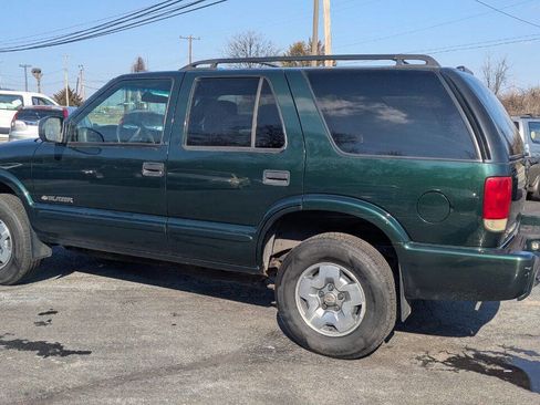 Used 2002 Chevrolet Blazer LS w/ Preferred Equipment Group image 13