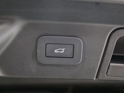 Used 2026 Land Rover Range Rover Velar Dynamic SE AWD/4WD image 35