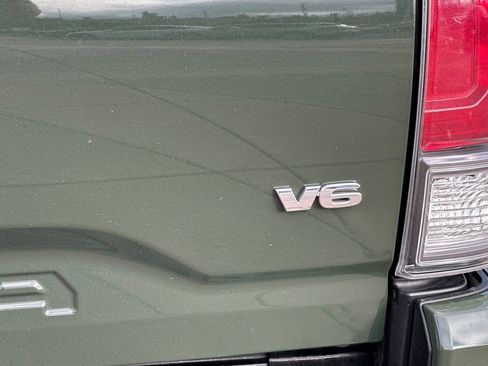 Certified 2021 Toyota Tacoma TRD Sport w/ Technology Package image 33