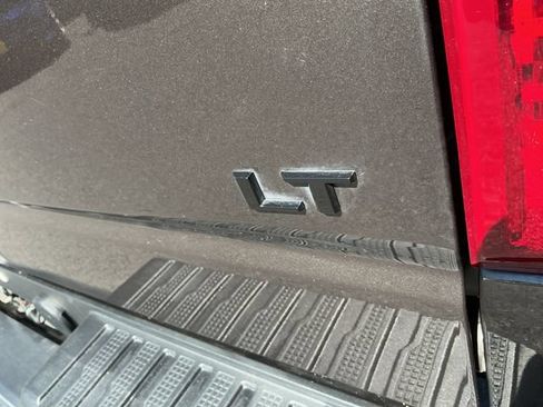 Used 2021 Chevrolet Silverado 1500 LT w/ Z71 Off-Road Package AWD/4WD image 32