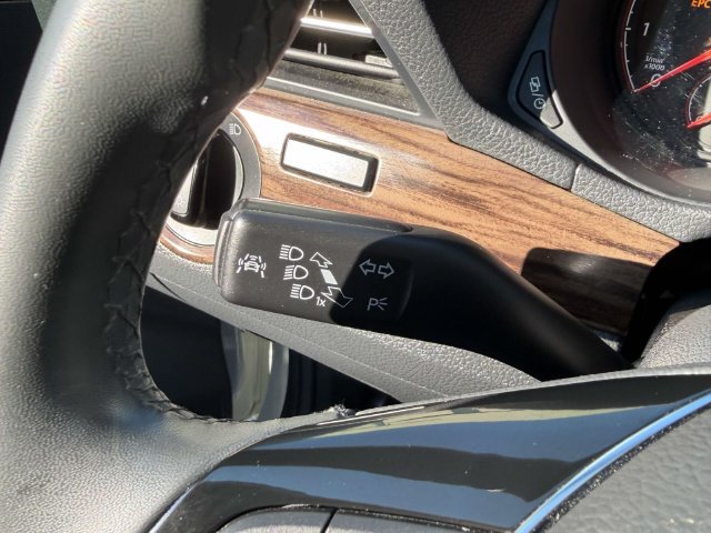 Certified 2022 Volkswagen Passat 2.0T FWD image 23