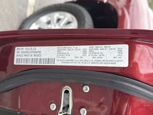 Used 2023 RAM 2500 Limited image 35