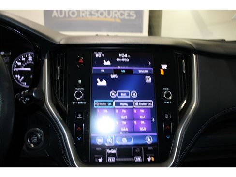 Used 2022 Subaru Outback Premium image 28