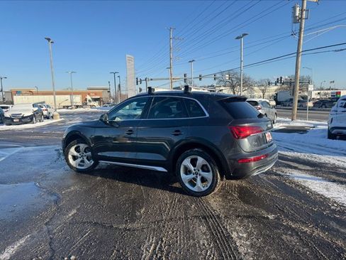 Used 2021 Audi Q5 Premium Plus w/ Premium Plus Package image 3