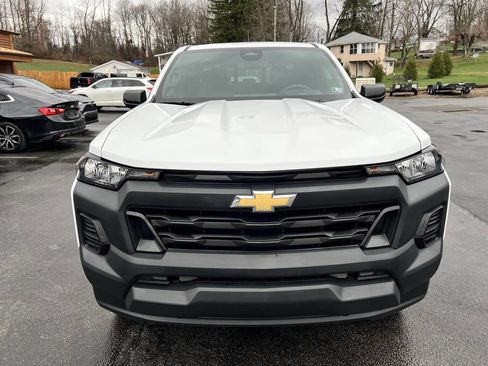 Used 2025 Chevrolet Colorado W/T w/ WT Convenience Package II image 2