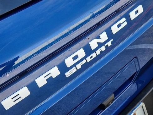 Used 2023 Ford Bronco Sport Outer Banks w/ Tech Package AWD/4WD image 11