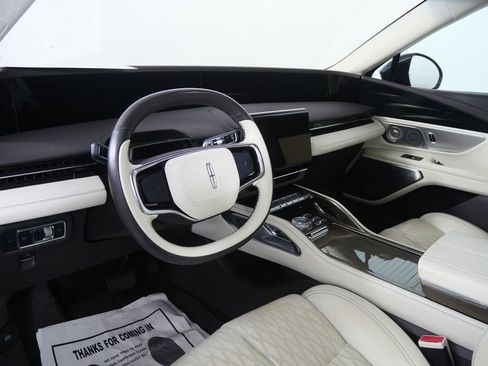Used 2024 Lincoln Nautilus Black Label image 13
