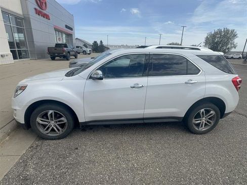 Used 2016 Chevrolet Equinox LTZ w/ Enhanced Convenience Package image 2