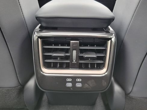 Used 2024 Toyota Crown AWD/4WD image 29