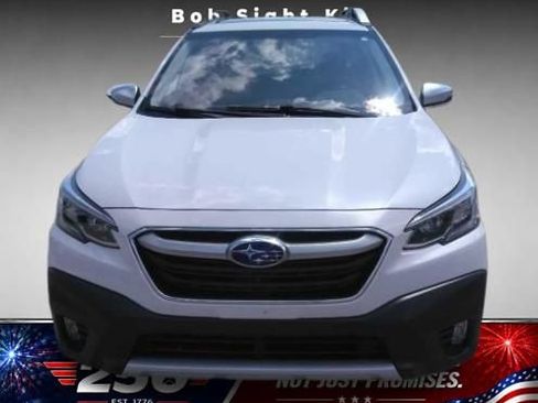 Used 2022 Subaru Outback Touring XT AWD/4WD image 6