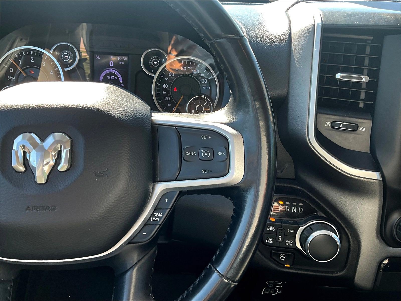 Used 2020 RAM 1500 Big Horn AWD/4WD image 13